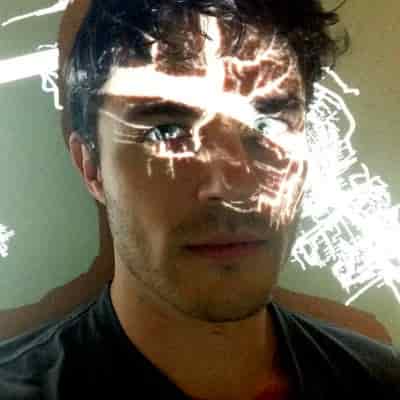 inscription 09a165f58cea07897db6da7bca044dce5c2320c1939c53c2bf2f594b3c104a7di0